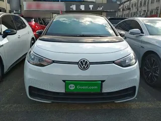 Volkswagen ID.3 2024 купить из Китая, цена 1 802 000 ₽ — Suifenhe Auto
