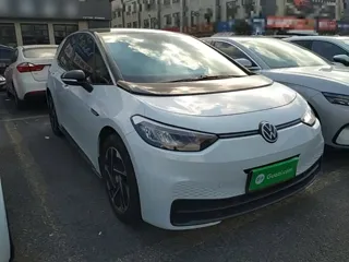 Volkswagen ID.3 2024 купить из Китая, цена 1 802 000 ₽ — Suifenhe Auto