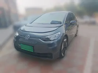 Volkswagen ID.3 2023 купить из Китая, цена 1 871 000 ₽ — Suifenhe Auto