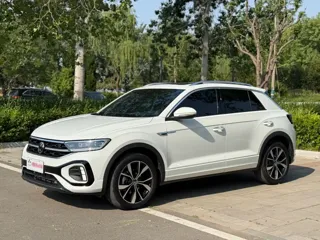 Volkswagen T-Roc 2024 купить из Китая, цена 2 892 000 ₽ — Suifenhe Auto