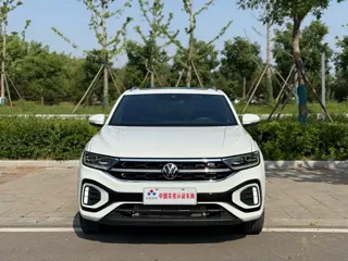 Volkswagen T-Roc 2024 купить из Китая, цена 2 892 000 ₽ — Suifenhe Auto