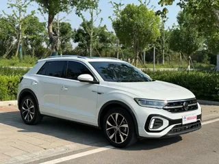 Volkswagen T-Roc 2024 купить из Китая, цена 2 892 000 ₽ — Suifenhe Auto