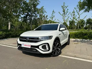 Volkswagen T-Roc 2024 купить из Китая, цена 2 892 000 ₽ — Suifenhe Auto