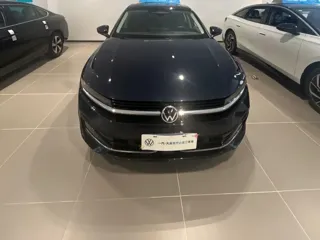 Volkswagen Magotan 2024 купить из Китая, цена 4 518 000 ₽ — Suifenhe Auto