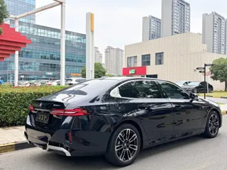 BMW 5-Series 2024 купить из Китая, цена 6 721 000 ₽ — Suifenhe Auto