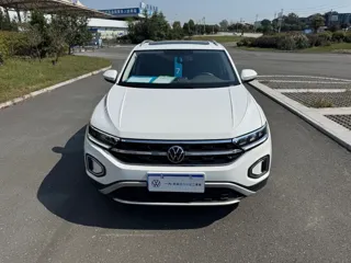 Volkswagen T-Roc 2024 купить из Китая, цена 1 723 000 ₽ — Suifenhe Auto