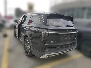 Hongqi HS7 PHEV 2024 купить из Китая, цена 4 536 000 ₽ — Suifenhe Auto