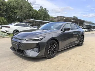 Changan UNI-V 2024 купить из Китая, цена 2 479 000 ₽ — Suifenhe Auto