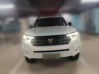 Tank Tank 400 PHEV 2024 купить из Китая, цена 5 954 000 ₽ — Suifenhe Auto