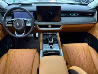 Tank Tank 500 PHEV 2025 купить из Китая, цена 8 122 000 ₽ — Suifenhe Auto