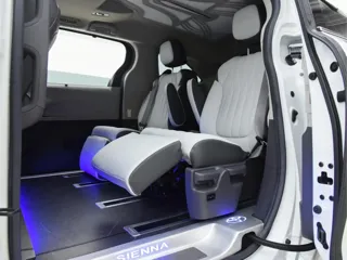 Toyota SIENNA 2024 купить из Китая, цена 7 077 000 ₽ — Suifenhe Auto