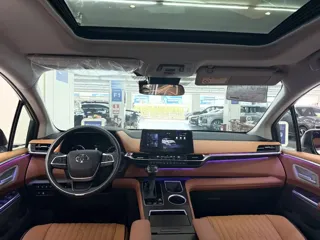 Toyota SIENNA 2025 купить из Китая, цена 7 900 000 ₽ — Suifenhe Auto