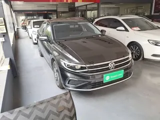 Volkswagen Bora 2025 купить из Китая, цена 1 714 000 ₽ — Suifenhe Auto