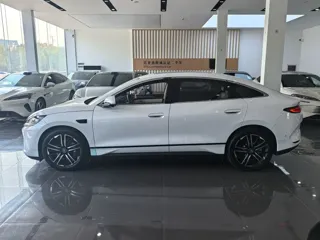 BYD Qin L 2025 купить из Китая, цена 3 131 000 ₽ — Suifenhe Auto