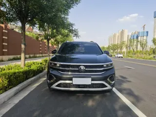 Volkswagen Talagon 2024 купить из Китая, цена 4 477 000 ₽ — Suifenhe Auto