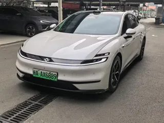 Changan A06 2025 купить из Китая, цена 3 874 000 ₽ — Suifenhe Auto
