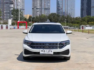 Volkswagen Sagitar 2025 купить из Китая, цена 3 084 000 ₽ — Suifenhe Auto