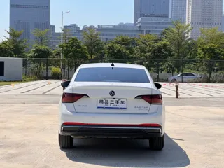 Volkswagen Sagitar 2025 купить из Китая, цена 3 084 000 ₽ — Suifenhe Auto
