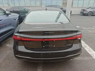 Audi A7 L 2026 купить из Китая, цена 7 681 000 ₽ — Suifenhe Auto