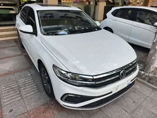 Volkswagen Bora 2025 купить из Китая, цена 1 827 000 ₽ — Suifenhe Auto