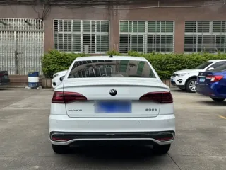 Volkswagen Bora 2025 купить из Китая, цена 1 827 000 ₽ — Suifenhe Auto