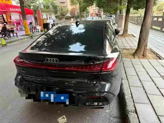 Audi A5L Sportback 2025 купить из Китая, цена 5 839 000 ₽ — Suifenhe Auto